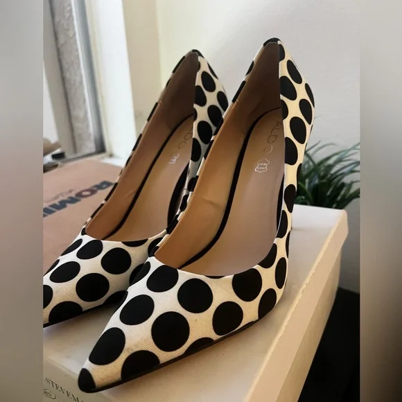 Aldo Black and White Polka Dot Heels - Picture 4 of 4